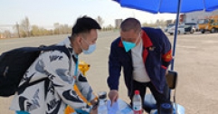 王波：駕駛崗位忠于職守 抗疫戰(zhàn)場無私奉獻(xiàn)